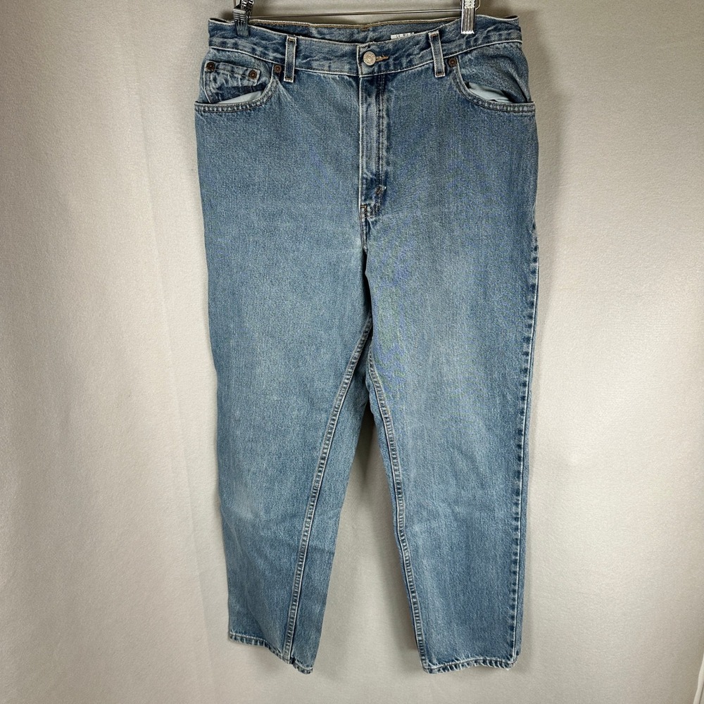 VTG Levi Strauss 550 Jeans Women 14 MIS M Relaxed Light Wash Blue Denim GUC